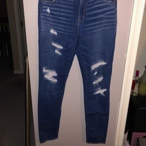 Ripped denim american eagle jeggings
